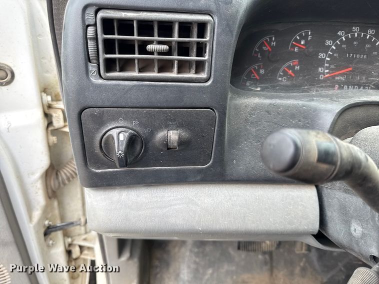 image for item DY8108 2004 Ford F650 Super Duty Crew Cab dump flatbed truck