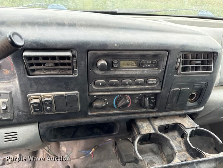 image for item DY8108 2004 Ford F650 Super Duty Crew Cab dump flatbed truck