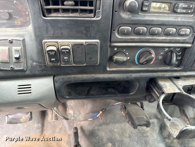 image for item DY8108 2004 Ford F650 Super Duty Crew Cab dump flatbed truck