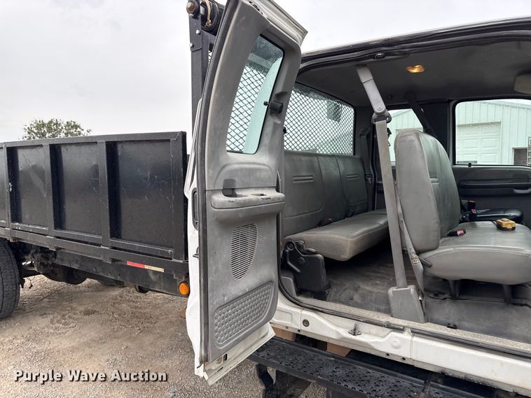 image for item DY8108 2004 Ford F650 Super Duty Crew Cab dump flatbed truck