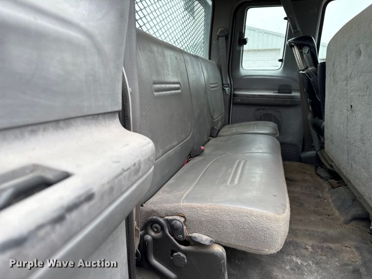 image for item DY8108 2004 Ford F650 Super Duty Crew Cab dump flatbed truck