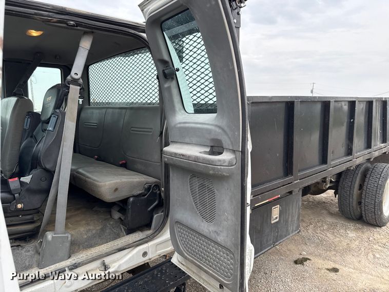 image for item DY8108 2004 Ford F650 Super Duty Crew Cab dump flatbed truck