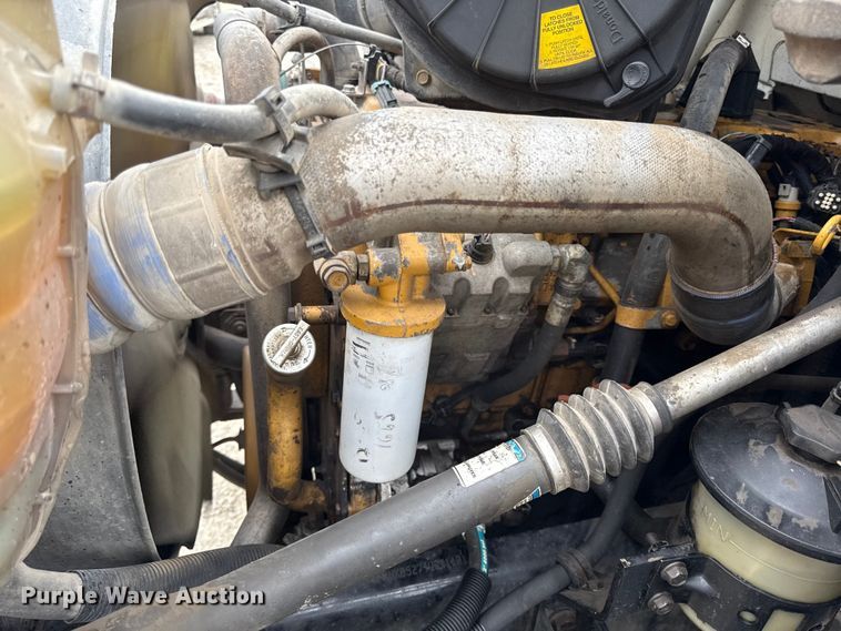 image for item DY8108 2004 Ford F650 Super Duty Crew Cab dump flatbed truck