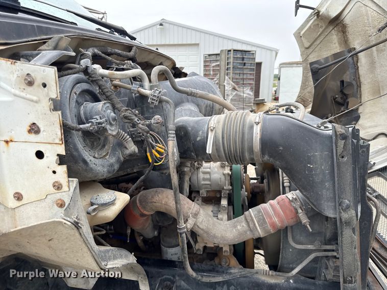 image for item DY8108 2004 Ford F650 Super Duty Crew Cab dump flatbed truck