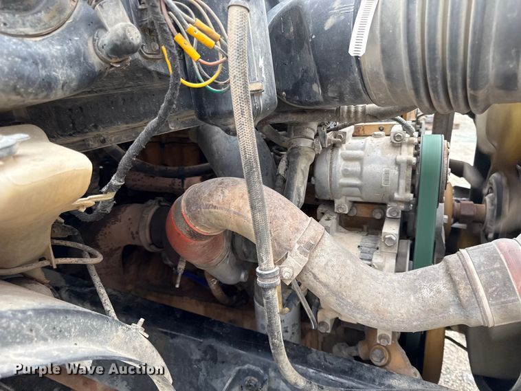 image for item DY8108 2004 Ford F650 Super Duty Crew Cab dump flatbed truck