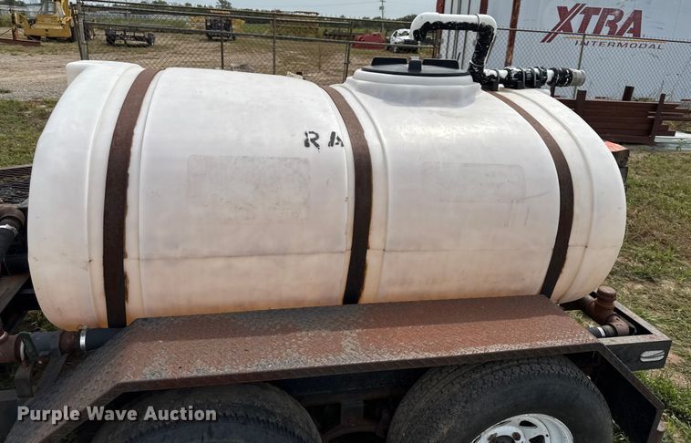 image for item DY8109 2008 Arizona Trailer Specialists water trailer