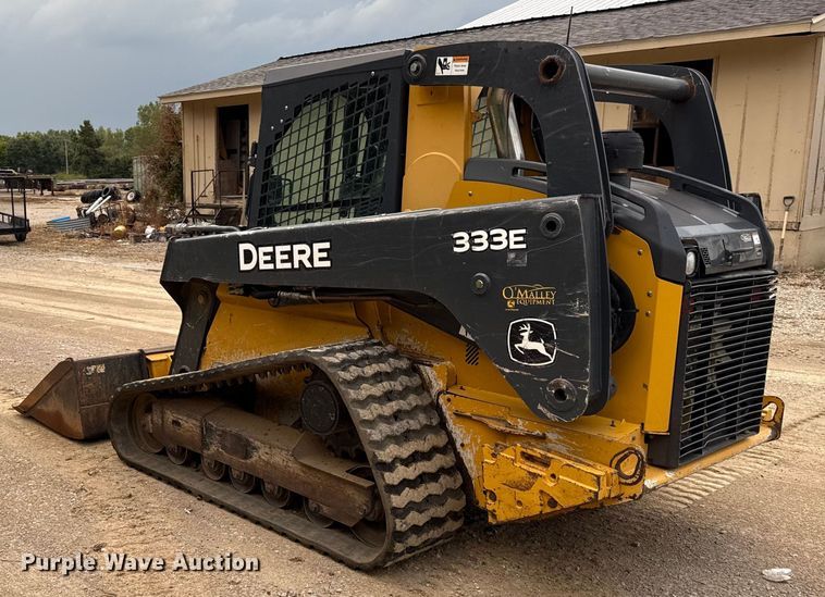 image for item DY8190 2015 John Deere 333E tracked skid steer loader