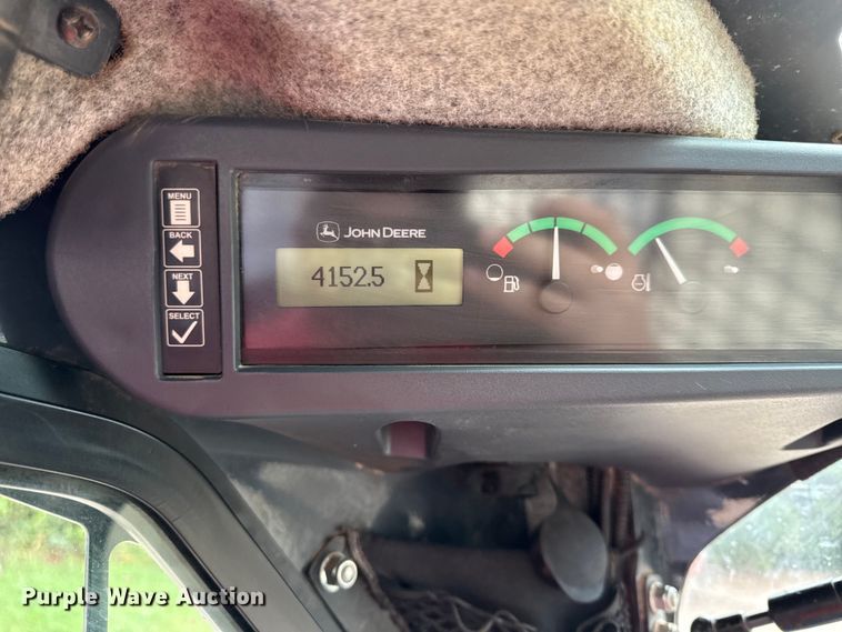 image for item DY8190 2015 John Deere 333E tracked skid steer loader