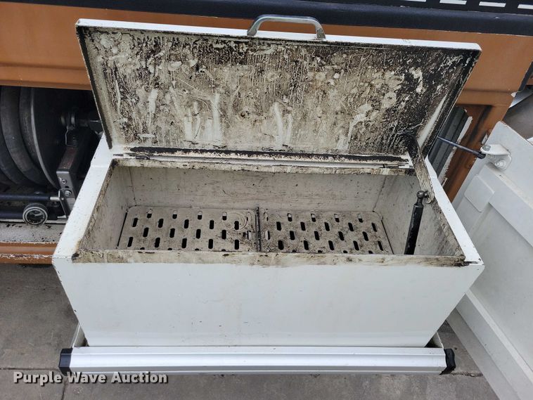 image for item DZ6517 2015 Peterbilt  PB337 utility / service truck