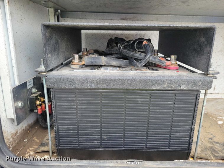 image for item DZ6517 2015 Peterbilt  PB337 utility / service truck