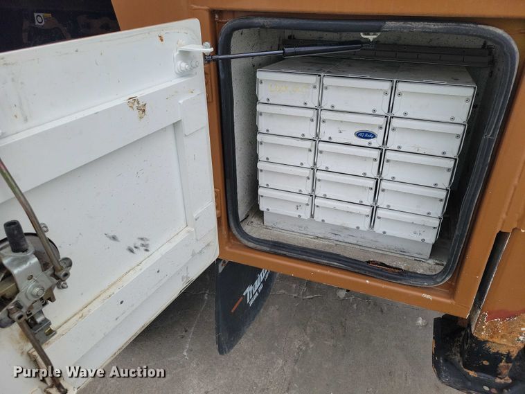 image for item DZ6517 2015 Peterbilt  PB337 utility / service truck