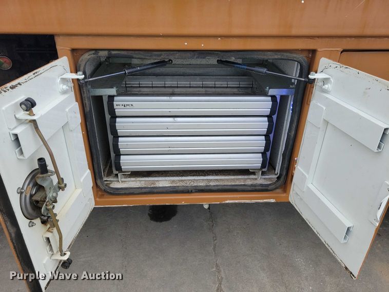 image for item DZ6517 2015 Peterbilt  PB337 utility / service truck