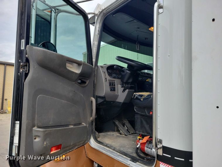 image for item DZ6517 2015 Peterbilt  PB337 utility / service truck