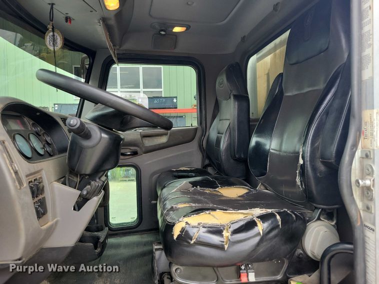 image for item DZ6517 2015 Peterbilt  PB337 utility / service truck