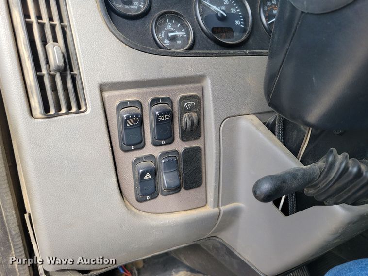 image for item DZ6517 2015 Peterbilt  PB337 utility / service truck