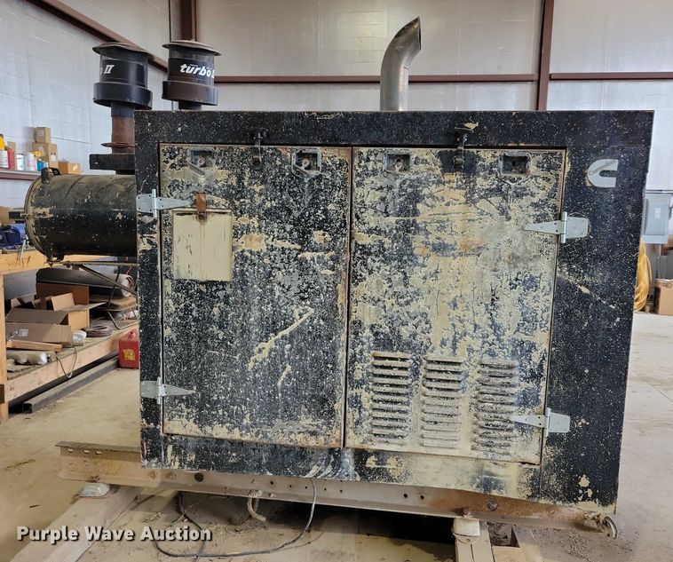 image for item DZ6589 Cummins K19 engine