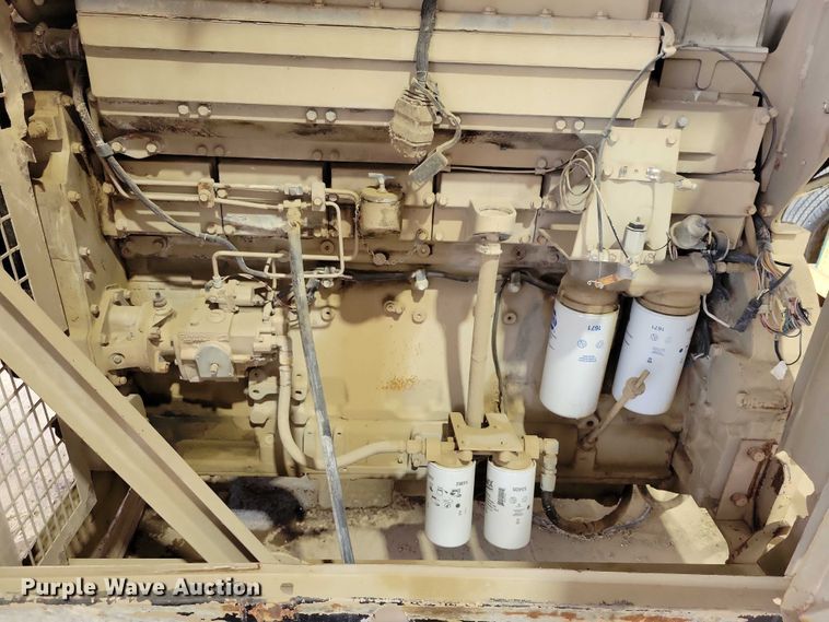 image for item DZ6589 Cummins K19 engine