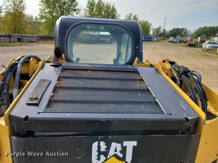 image for item DZ6596 2015 Caterpillar 279D tracked skid steer loader