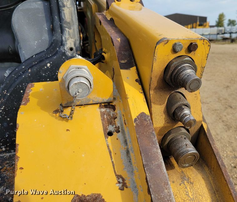 image for item DZ6596 2015 Caterpillar 279D tracked skid steer loader