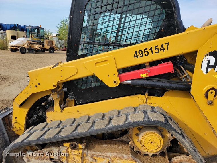 image for item DZ6596 2015 Caterpillar 279D tracked skid steer loader