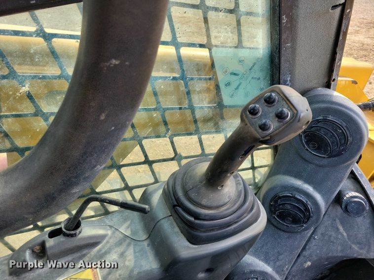 image for item DZ6596 2015 Caterpillar 279D tracked skid steer loader