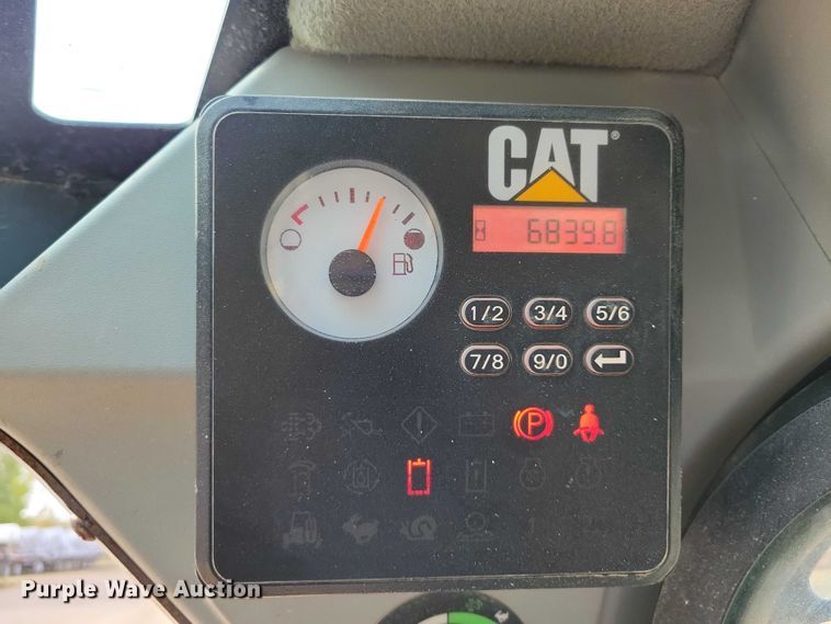 image for item DZ6596 2015 Caterpillar 279D tracked skid steer loader