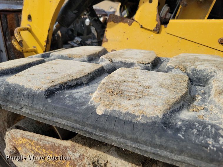 image for item DZ6596 2015 Caterpillar 279D tracked skid steer loader