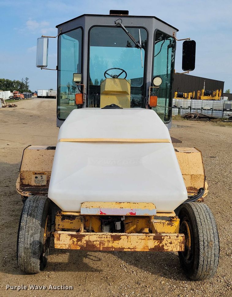 image for item DZ6597 Waldon Sweepmaster 250 broom