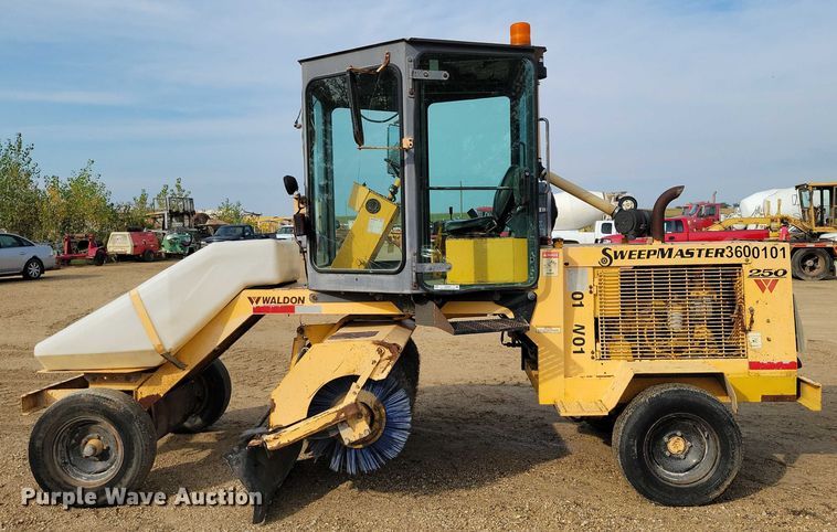 image for item DZ6597 Waldon Sweepmaster 250 broom