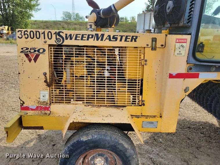 image for item DZ6597 Waldon Sweepmaster 250 broom