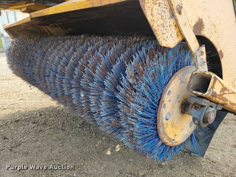 image for item DZ6597 Waldon Sweepmaster 250 broom