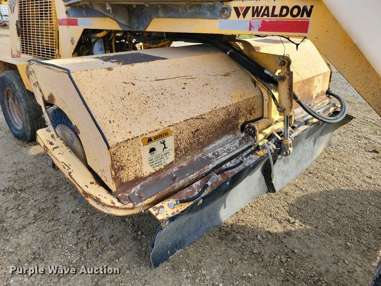 image for item DZ6597 Waldon Sweepmaster 250 broom