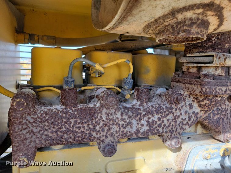 image for item DZ6597 Waldon Sweepmaster 250 broom