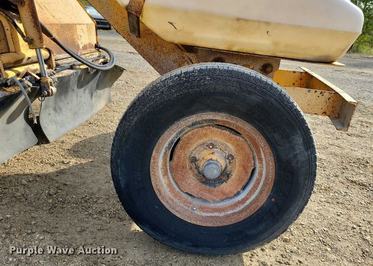 image for item DZ6597 Waldon Sweepmaster 250 broom