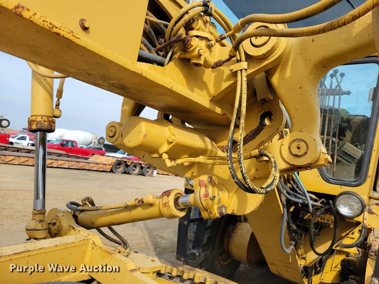 image for item DZ6599 1986 Caterpillar 140G motor grader
