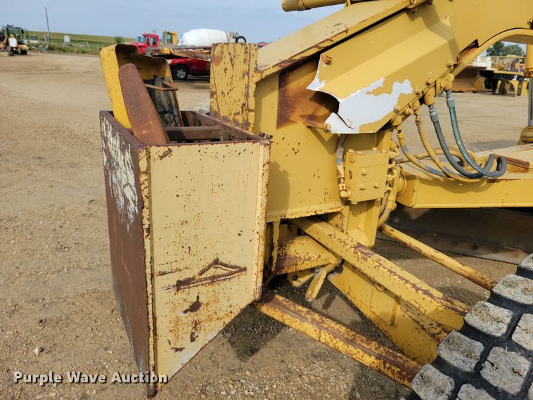 image for item DZ6599 1986 Caterpillar 140G motor grader