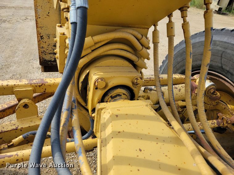 image for item DZ6599 1986 Caterpillar 140G motor grader