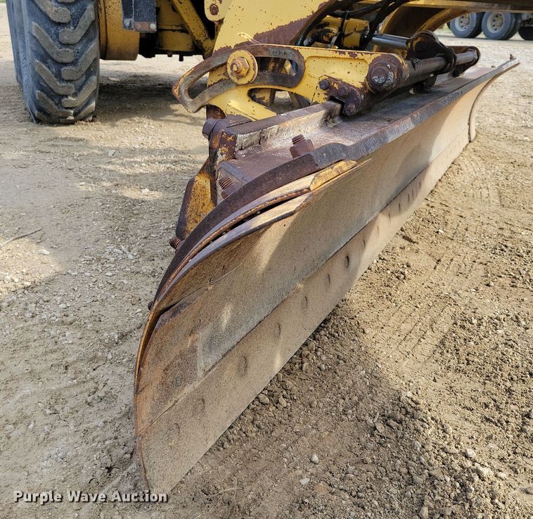 image for item DZ6599 1986 Caterpillar 140G motor grader