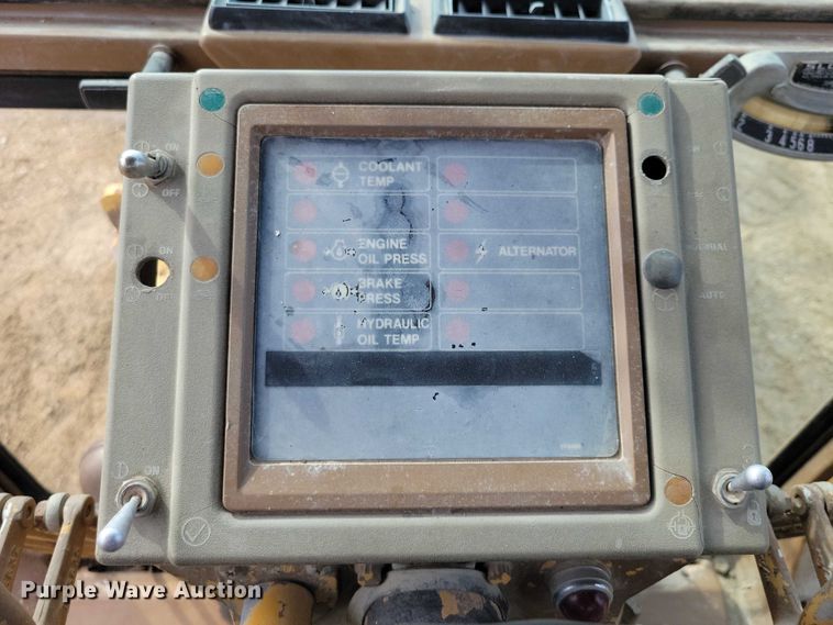 image for item DZ6599 1986 Caterpillar 140G motor grader