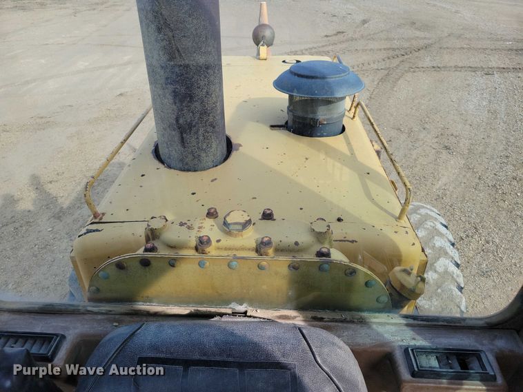 image for item DZ6599 1986 Caterpillar 140G motor grader