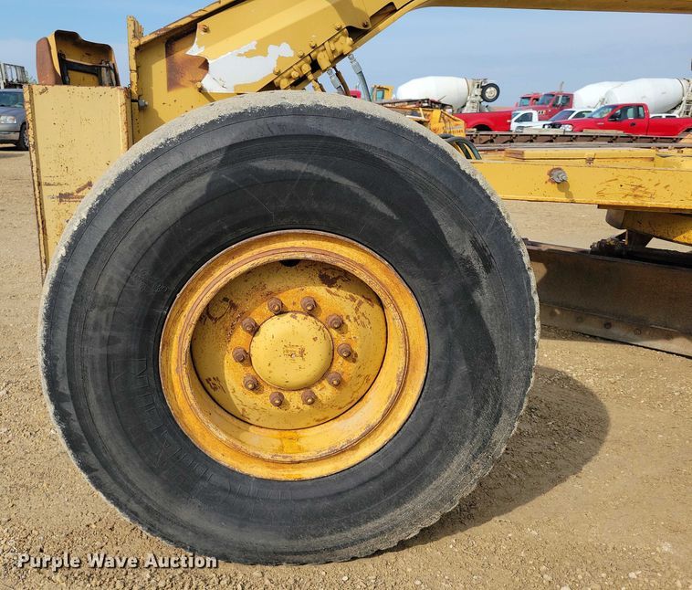 image for item DZ6599 1986 Caterpillar 140G motor grader
