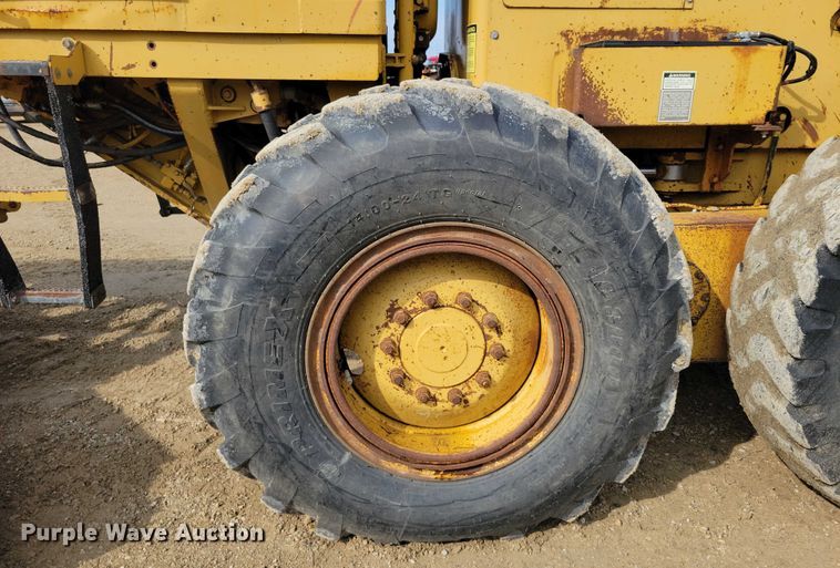 image for item DZ6599 1986 Caterpillar 140G motor grader