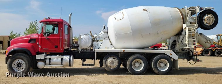 image for item DZ6605 2007 Mack Granite ready mix truck