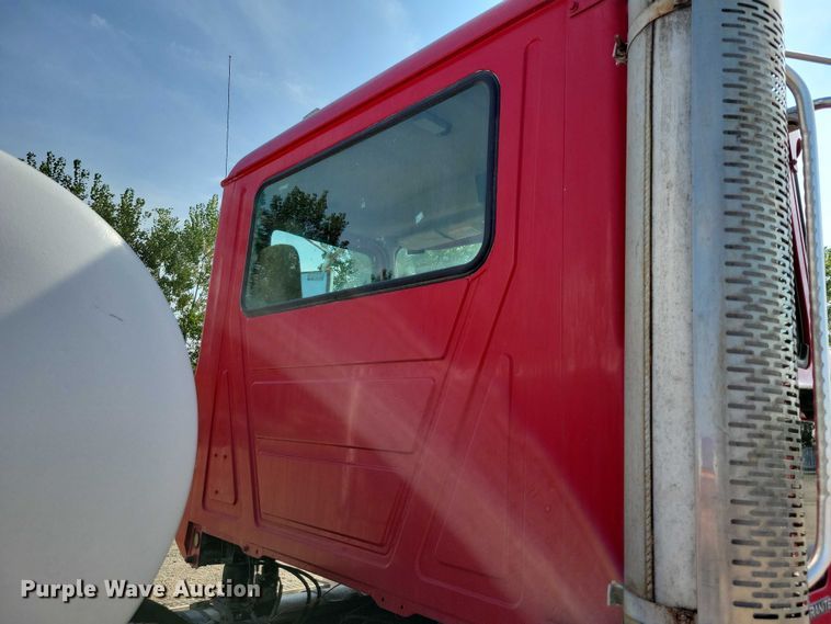 image for item DZ6605 2007 Mack Granite ready mix truck