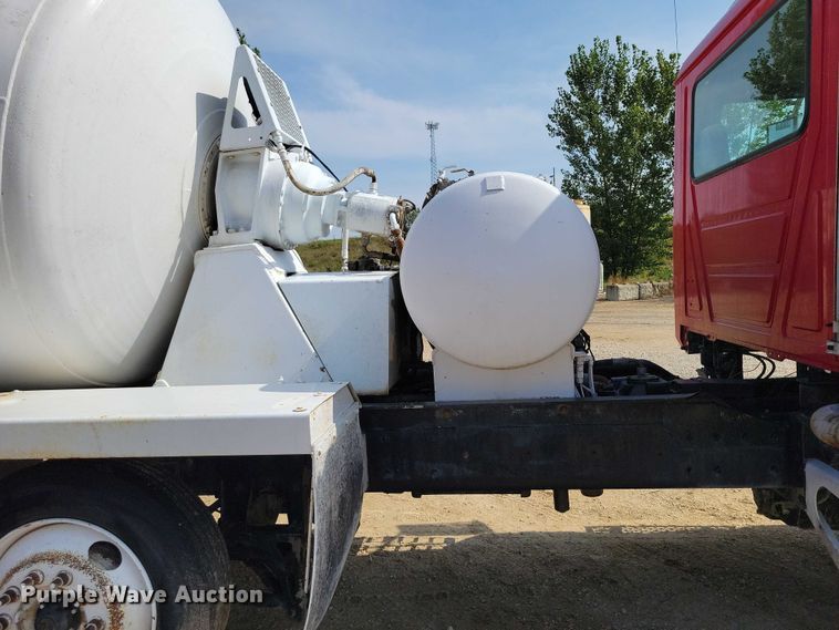 image for item DZ6605 2007 Mack Granite ready mix truck