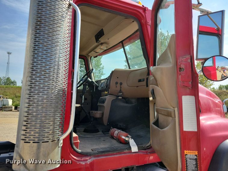 image for item DZ6605 2007 Mack Granite ready mix truck