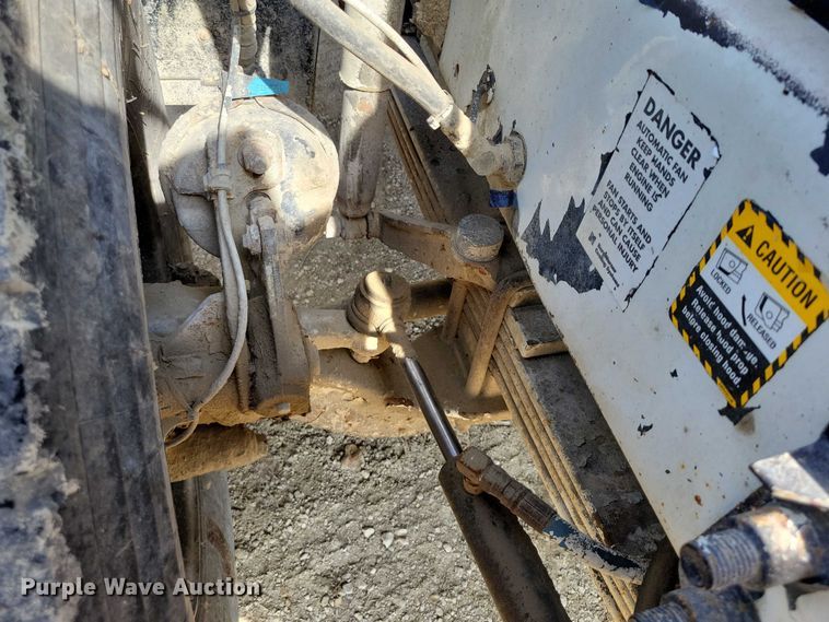 image for item DZ6605 2007 Mack Granite ready mix truck