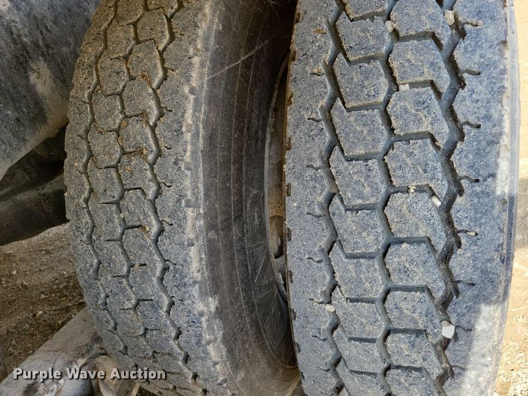 image for item DZ6605 2007 Mack Granite ready mix truck