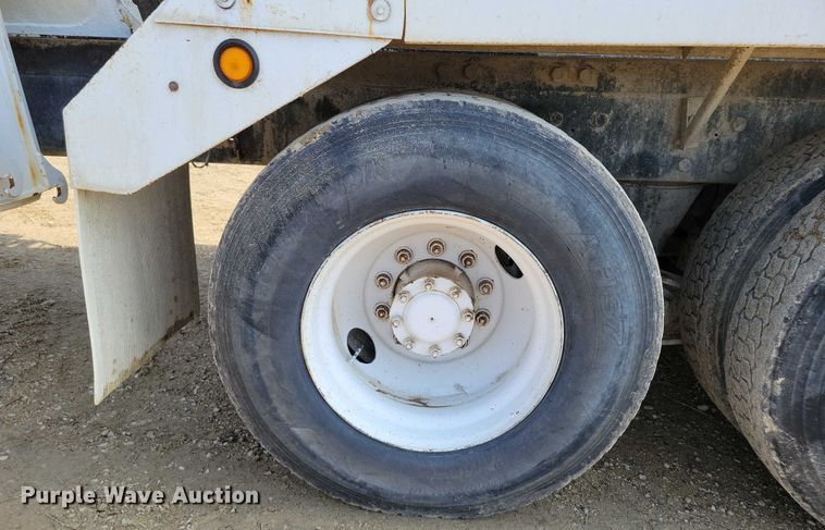 image for item DZ6605 2007 Mack Granite ready mix truck