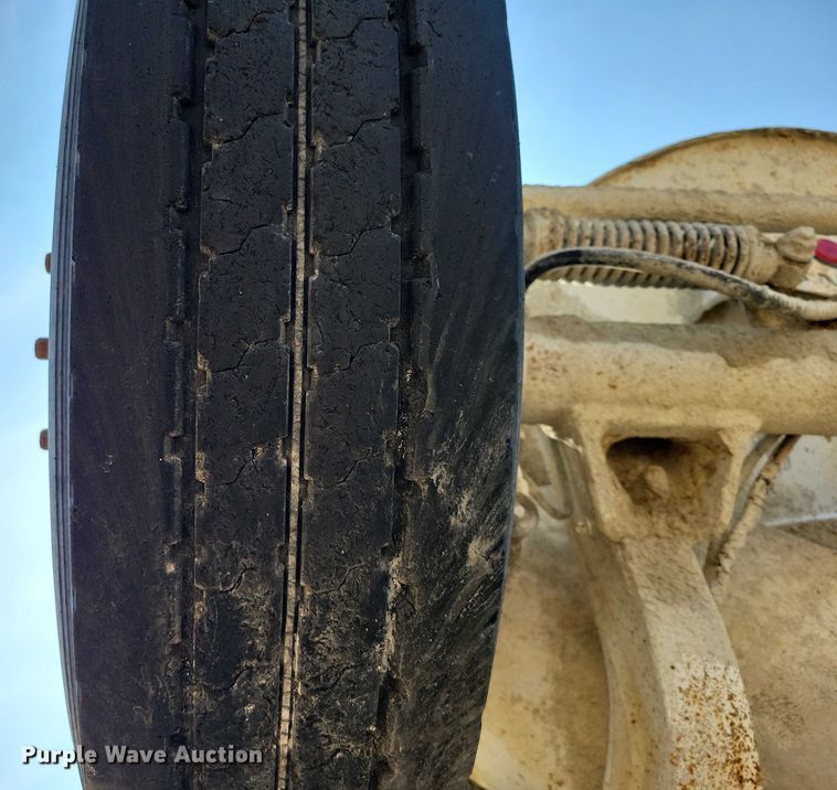 image for item DZ6605 2007 Mack Granite ready mix truck